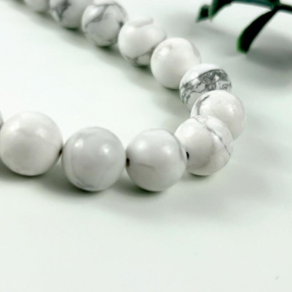 White Howlite Bead Necklace - Picture 6 of 7